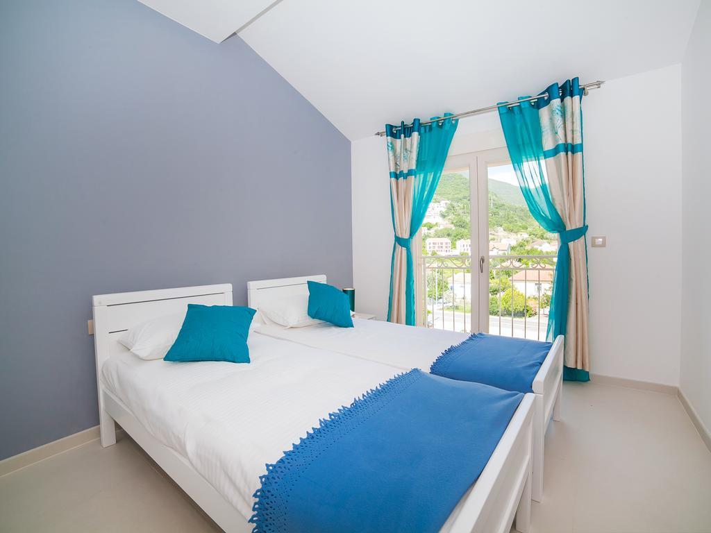 Sea Point Apart Hotel Тиват Екстериор снимка